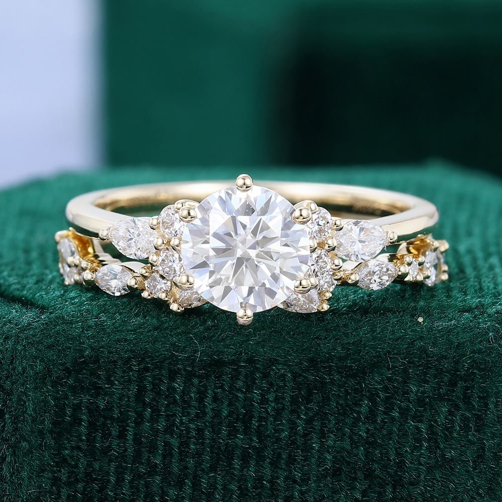 18K Yellow Gold Diamond Solitaire
