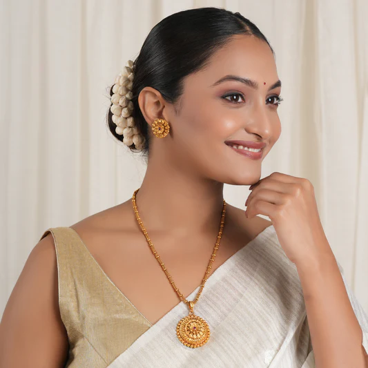 Minimalist Horizontal Bar Necklace